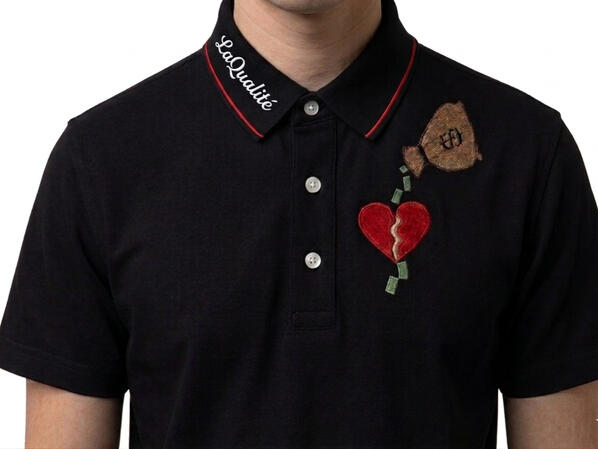 Laqualite Broken Hearts Pique More than a shirt—it’s an experience. Scan the heart, unlock the sound. 💔📲 Soundtrack by @ProdByGoCrazy #PhygitalFashion #NFC